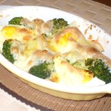 ブロッコリーと卵と鶏のマヨチーズ焼き